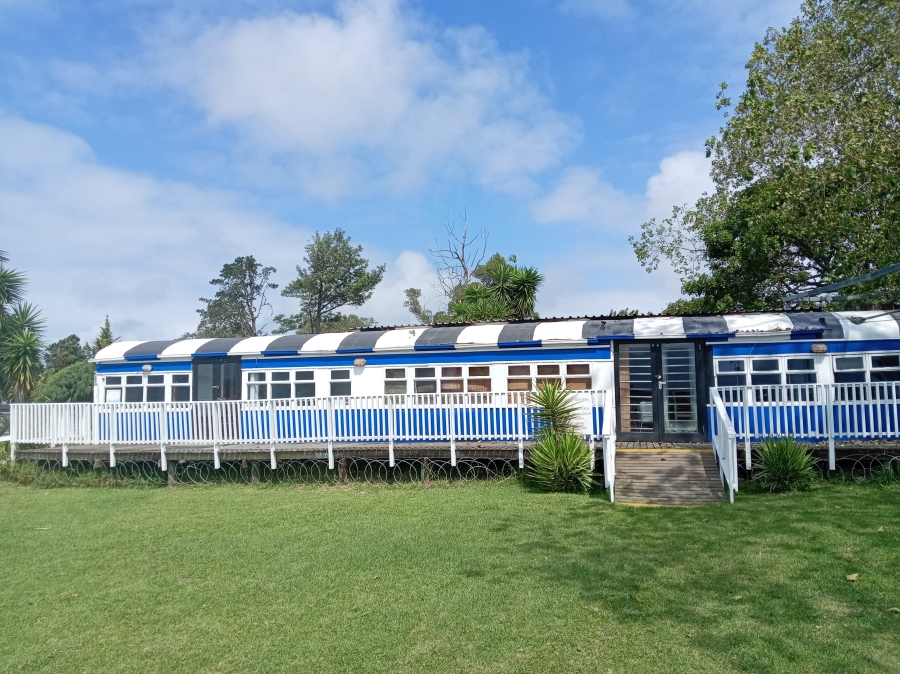 To Let commercial Property for Rent in Kraaibosch Western Cape